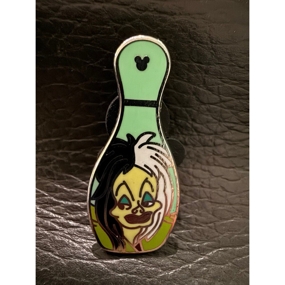 2008 Disney Hidden Mickey Series "Bowling Pin Villains" Cruella de Vil Pin